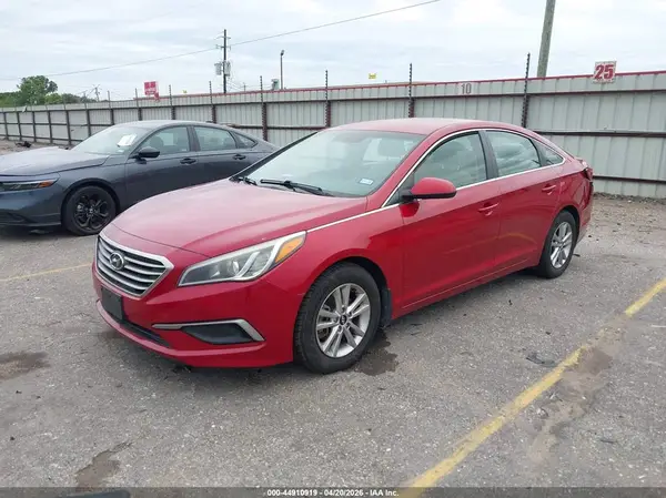 5NPE24AF4HH556241 2017 HYUNDAI SONATA - Image 2