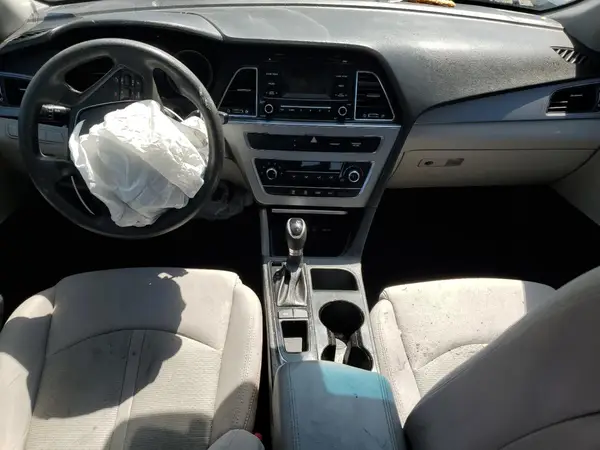 5NPE24AF4HH557969 2017 HYUNDAI SONATA - Image 8