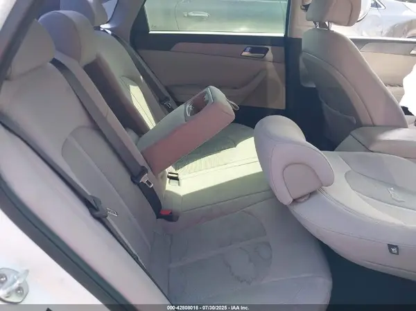 5NPE24AF4HH558183 2017 HYUNDAI SONATA - Image 8