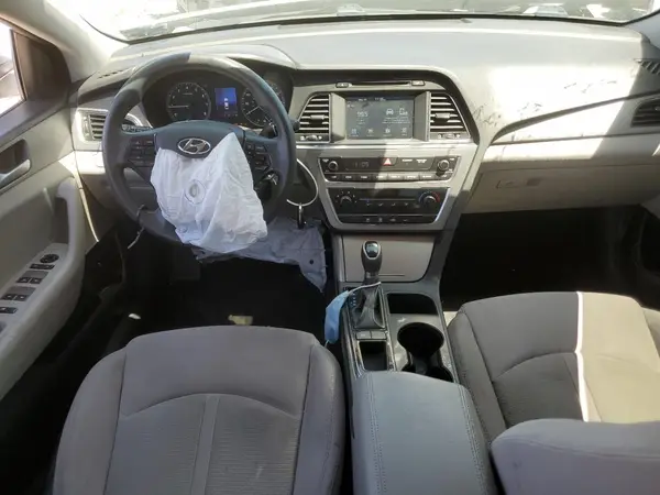 5NPE24AF4HH558328 2017 HYUNDAI SONATA - Image 8