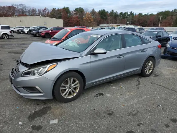 5NPE24AF4HH558877 2017 HYUNDAI SONATA - Image 1