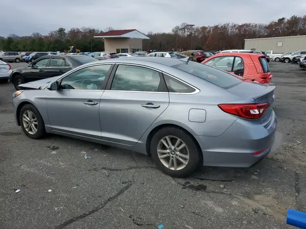 5NPE24AF4HH558877 2017 HYUNDAI SONATA - Image 2