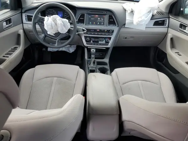 5NPE24AF4HH558877 2017 HYUNDAI SONATA - Image 8