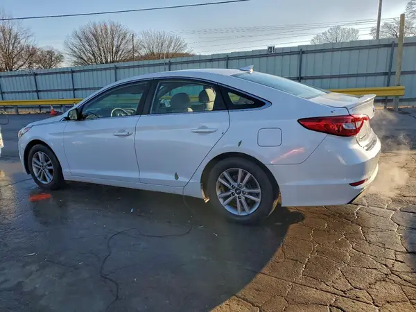 5NPE24AF4HH559009 2017 HYUNDAI SONATA - Image 2