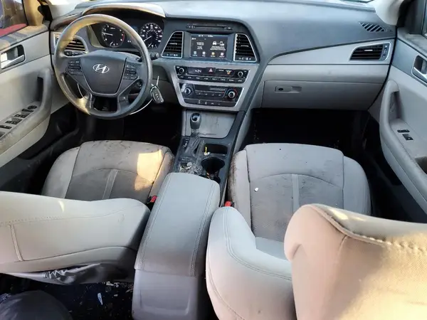5NPE24AF4HH562363 2017 HYUNDAI SONATA - Image 8