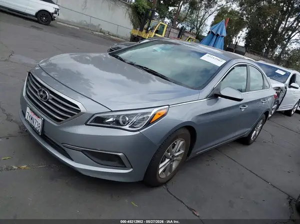 5NPE24AF4HH565988 2017 HYUNDAI SONATA - Image 2
