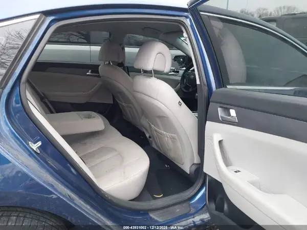 5NPE24AF4HH568227 2017 HYUNDAI SONATA - Image 8