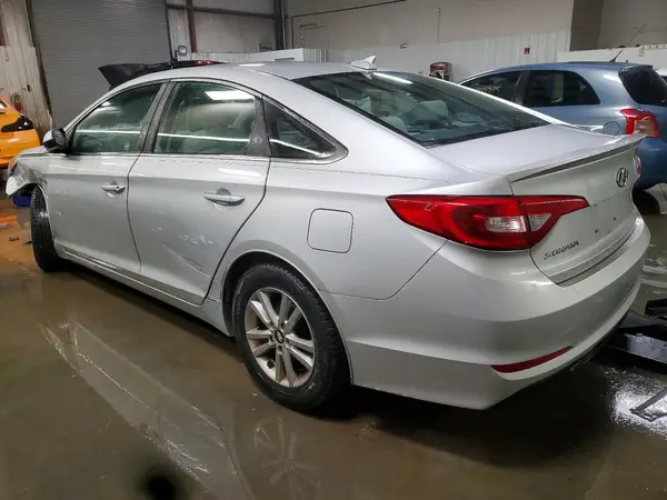 5NPE24AF4HH568843 2017 HYUNDAI SONATA - Image 2