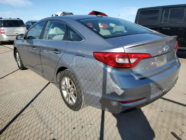 5NPE24AF4HH571953 2017 HYUNDAI SONATA - Image 2