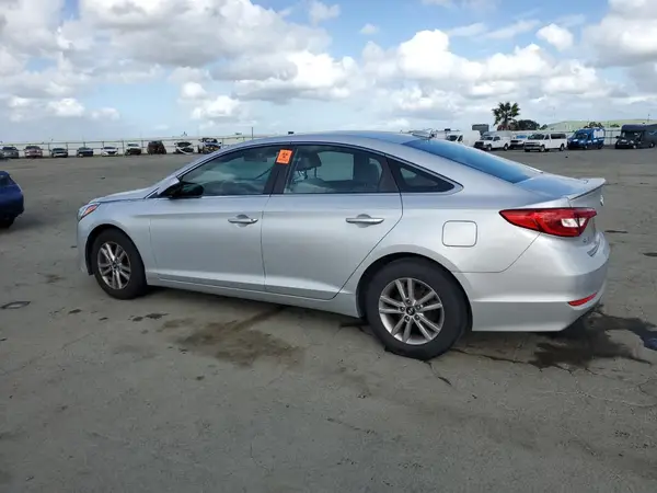 5NPE24AF4HH572164 2017 HYUNDAI SONATA - Image 2