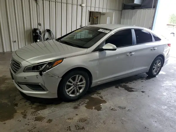 5NPE24AF4HH573749 2017 HYUNDAI SONATA - Image 1