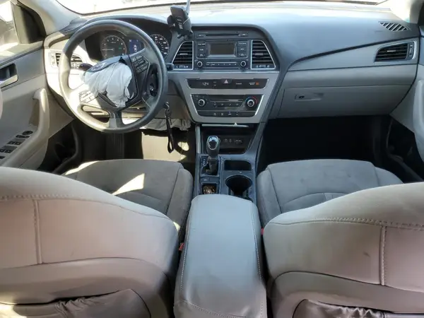 5NPE24AF4HH576053 2017 HYUNDAI SONATA - Image 8