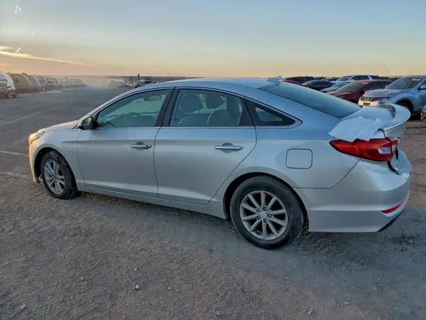 5NPE24AF4HH576201 2017 HYUNDAI SONATA - Image 2