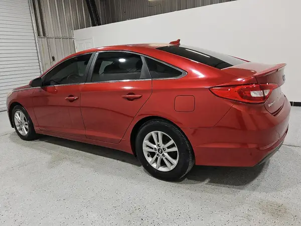 5NPE24AF4HH576487 2017 HYUNDAI SONATA - Image 2