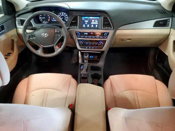 5NPE24AF4HH576814 2017 HYUNDAI SONATA - Image 8