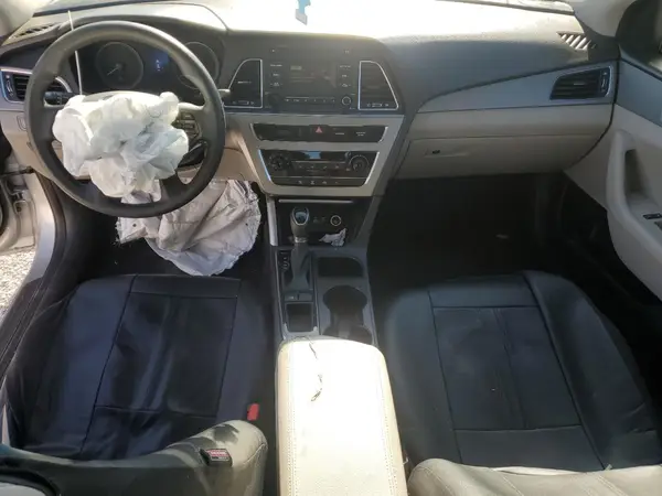 5NPE24AF4HH577879 2017 HYUNDAI SONATA - Image 8