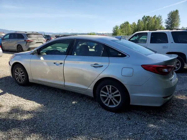 5NPE24AF4HH579406 2017 HYUNDAI SONATA - Image 2