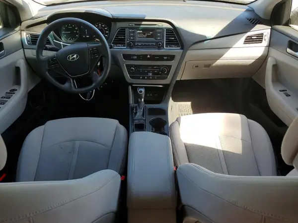 5NPE24AF4HH579406 2017 HYUNDAI SONATA - Image 8