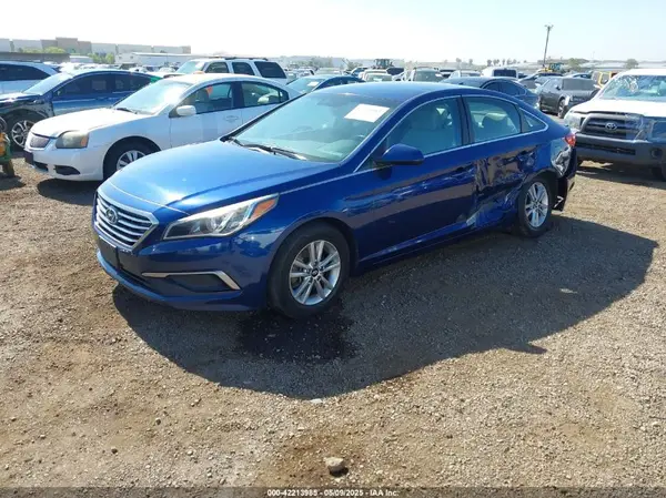 5NPE24AF4HH581205 2017 HYUNDAI SONATA - Image 2