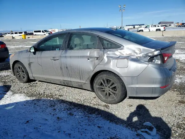 5NPE24AF4HH581852 2017 HYUNDAI SONATA - Image 2