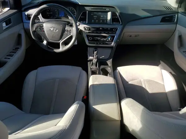 5NPE24AF4HH581852 2017 HYUNDAI SONATA - Image 8