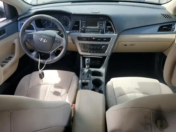 5NPE24AF4HH582810 2017 HYUNDAI SONATA - Image 8