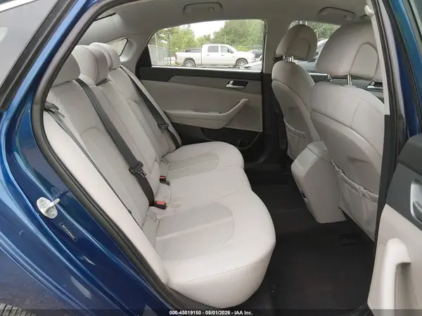 5NPE24AF4HH585142 2017 HYUNDAI SONATA - Image 8