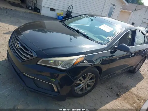 5NPE24AF4HH586467 2017 HYUNDAI SONATA - Image 2