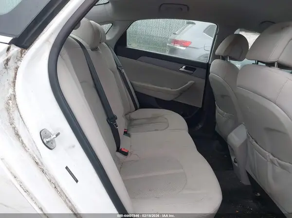 5NPE24AF4HH587098 2017 HYUNDAI SONATA - Image 8