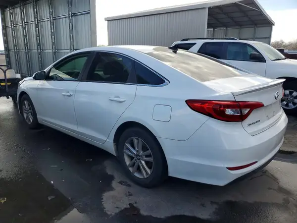 5NPE24AF4HH588364 2017 HYUNDAI SONATA - Image 2