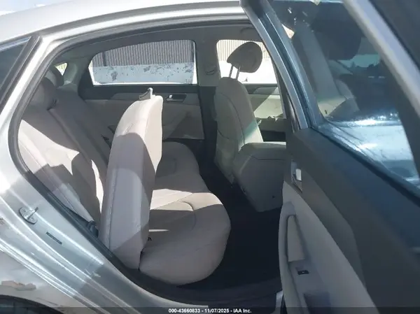 5NPE24AF4HH591782 2017 HYUNDAI SONATA - Image 8
