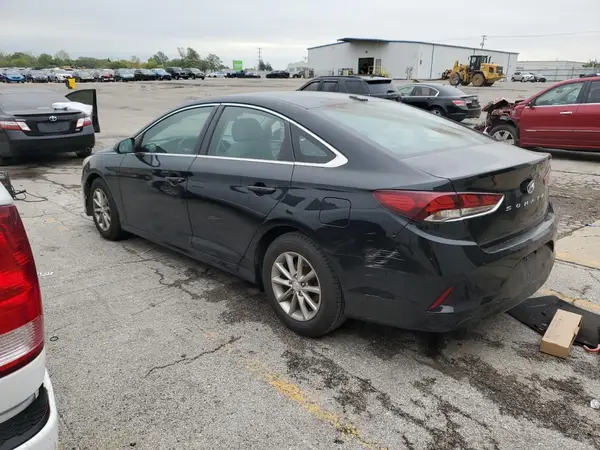 5NPE24AF4JH597605 2018 HYUNDAI SONATA - Image 2