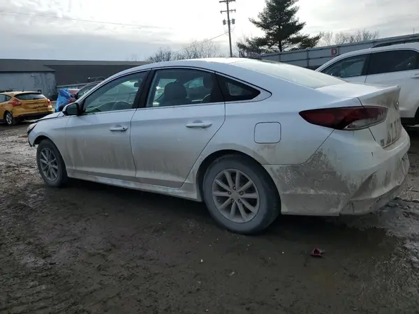 5NPE24AF4JH598351 2018 HYUNDAI SONATA - Image 2