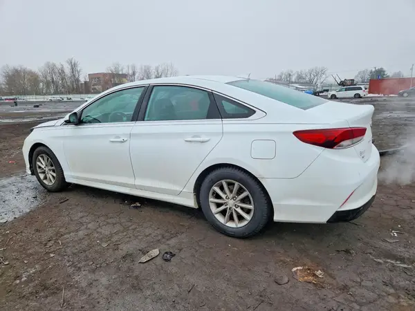 5NPE24AF4JH599628 2018 HYUNDAI SONATA - Image 2