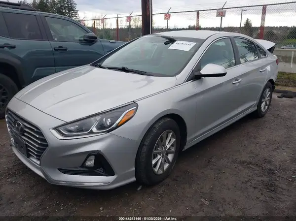 5NPE24AF4JH599919 2018 HYUNDAI SONATA - Image 2