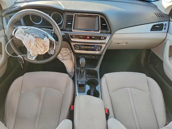 5NPE24AF4JH600129 2018 HYUNDAI SONATA - Image 8