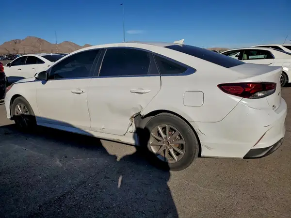 5NPE24AF4JH601247 2018 HYUNDAI SONATA - Image 2