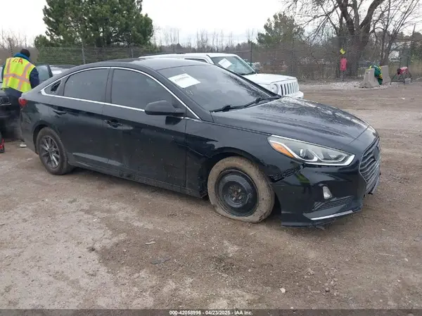 5NPE24AF4JH601703 2018 HYUNDAI SONATA - Image 1
