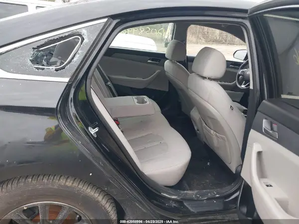 5NPE24AF4JH601703 2018 HYUNDAI SONATA - Image 8
