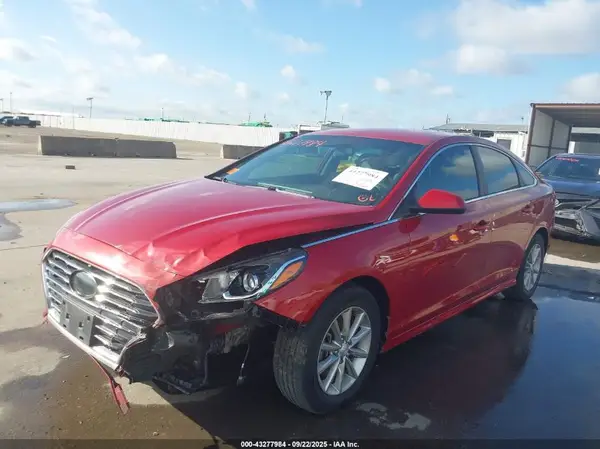 5NPE24AF4JH603239 2018 HYUNDAI SONATA - Image 2
