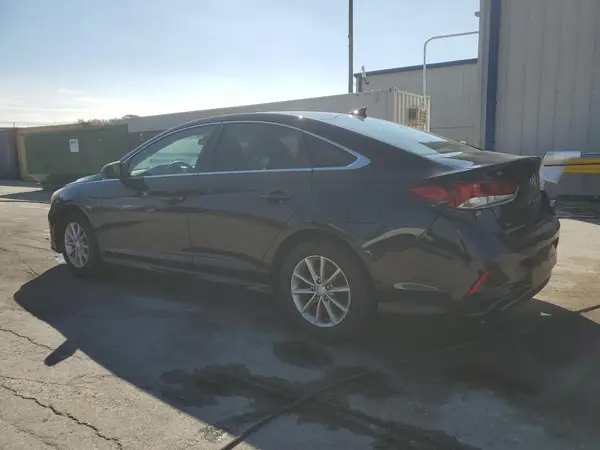 5NPE24AF4JH604925 2018 HYUNDAI SONATA - Image 2