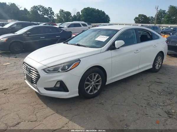 5NPE24AF4JH605525 2018 HYUNDAI SONATA - Image 2