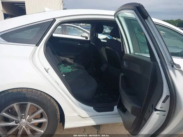 5NPE24AF4JH605525 2018 HYUNDAI SONATA - Image 8