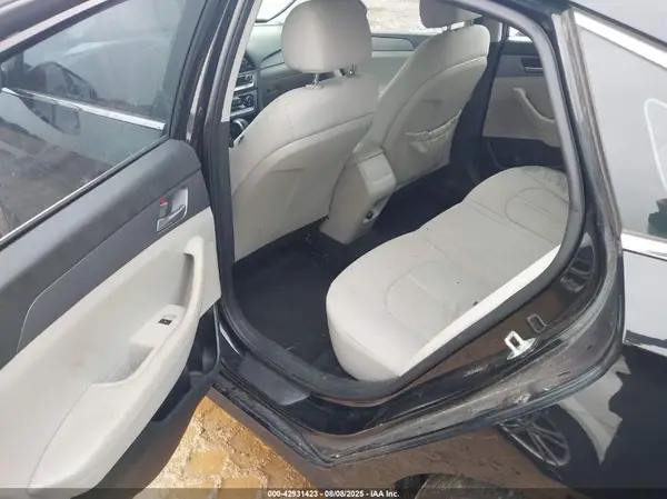 5NPE24AF4JH606402 2018 HYUNDAI SONATA - Image 8