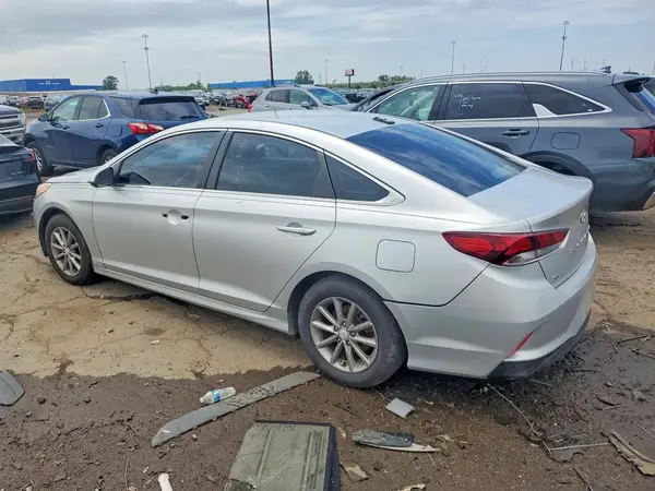 5NPE24AF4JH607744 2018 HYUNDAI SONATA - Image 2