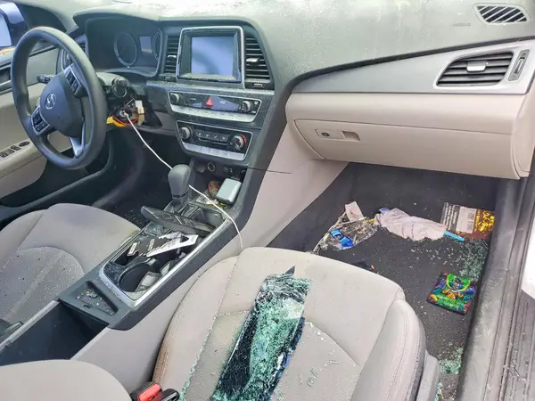 5NPE24AF4JH607744 2018 HYUNDAI SONATA - Image 8