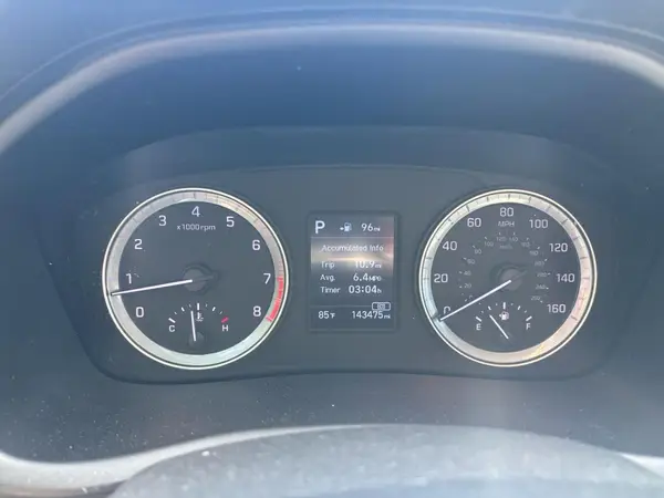 5NPE24AF4JH60950 2018 HYUNDAI SONATA - Image 8