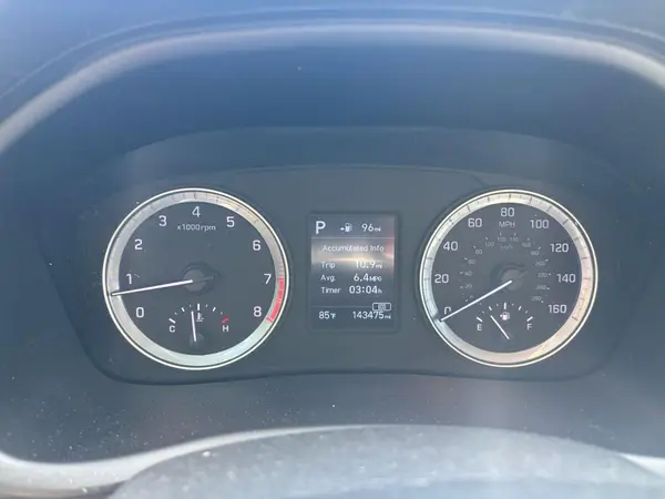 5NPE24AF4JH609509 2018 HYUNDAI SONATA - Image 8