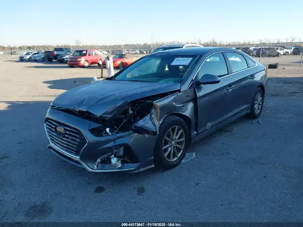 5NPE24AF4JH612958 2018 HYUNDAI SONATA - Image 2