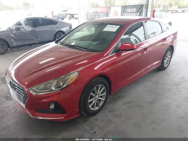 5NPE24AF4JH615486 2018 HYUNDAI SONATA - Image 2